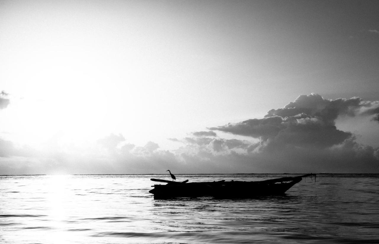 Uroa Beach Lodge Buitenkant foto