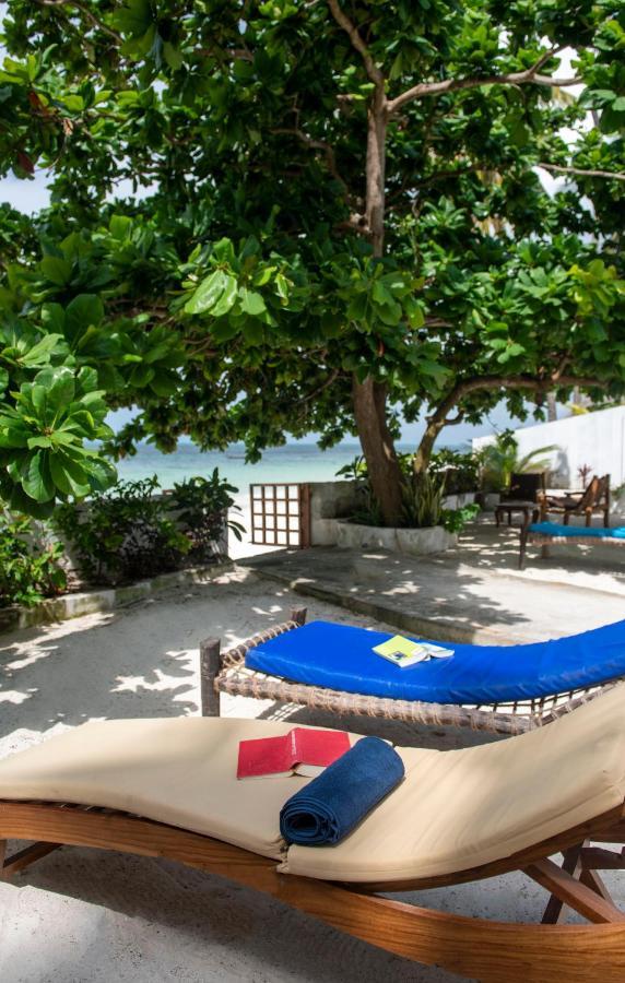 Uroa Beach Lodge Buitenkant foto